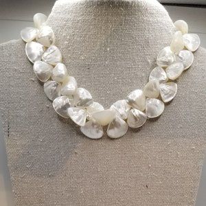 Source Unknown White Pearl-Look Shell Petal Necklace